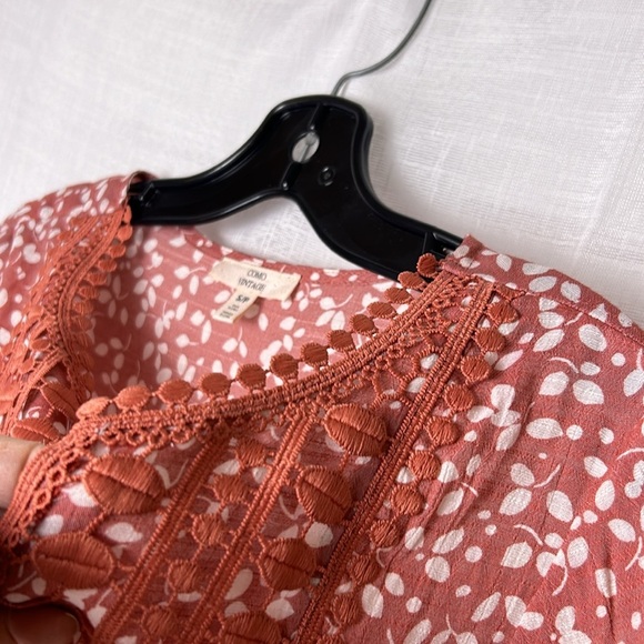 Y2K COMO blouse,women S, boho ,EC,Embroidered,cut outs, yoke,festival,pink/rust - Picture 10 of 16